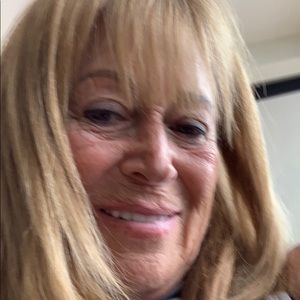 Meet your Posher, Beverly